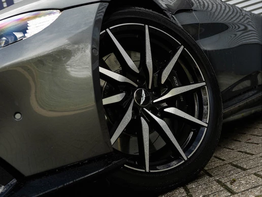 Aston Martin V8 Vantage - Afbeelding 12 van 30