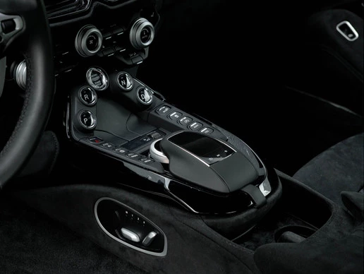 Aston Martin V8 Vantage - Afbeelding 28 van 30