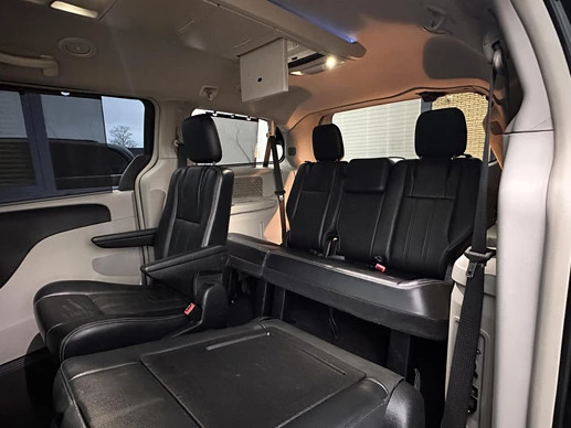 Chrysler Town & Country - Afbeelding 16 van 30