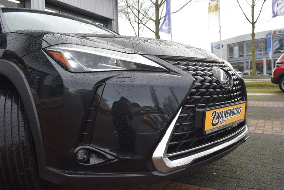 Lexus UX - Afbeelding 2 van 30
