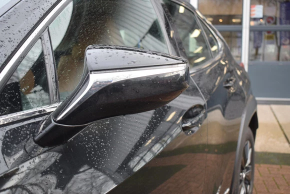 Lexus UX - Afbeelding 7 van 30