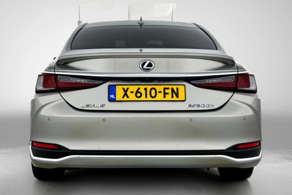Lexus ES - Afbeelding 12 van 30