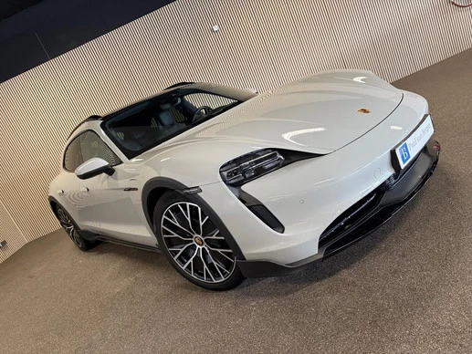 Porsche Taycan - Afbeelding 2 van 30