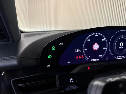 Porsche Taycan - Afbeelding 15 van 30