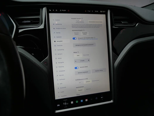Tesla Model S - Afbeelding 15 van 21