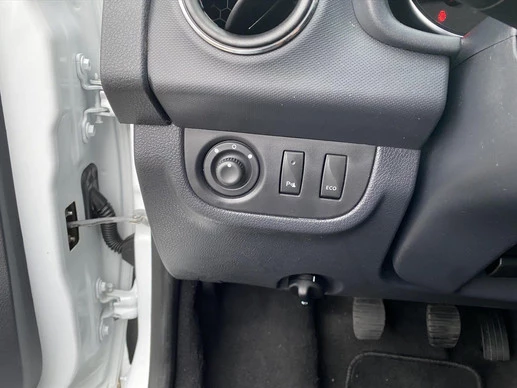 Dacia Logan - Afbeelding 22 van 30