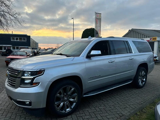Chevrolet Suburban - Afbeelding 4 van 19
