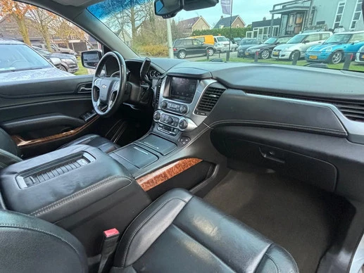 Chevrolet Suburban - Afbeelding 6 van 19