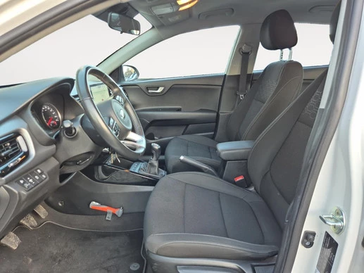 Kia Rio - Afbeelding 10 van 22