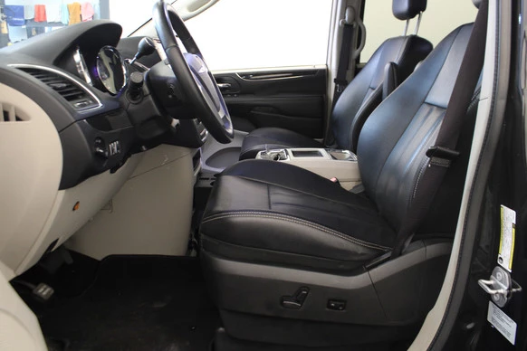 Chrysler Town & Country - Afbeelding 11 van 23