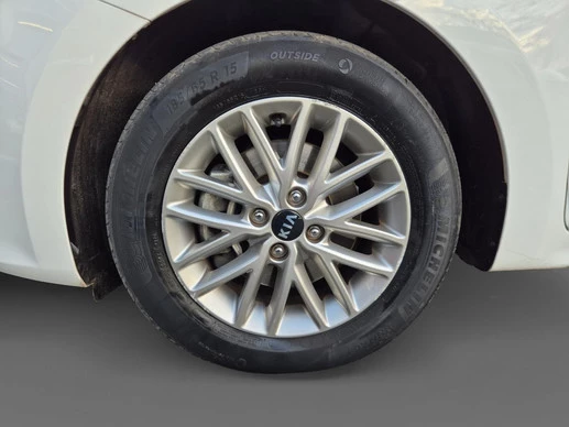 Kia Rio - Afbeelding 9 van 21