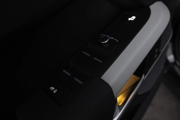 Land Rover Defender - Afbeelding 24 van 30