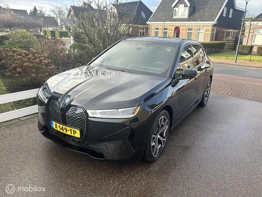 BMW iX - Afbeelding 1 van 28