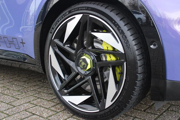 Abarth 600e - Afbeelding 11 van 30