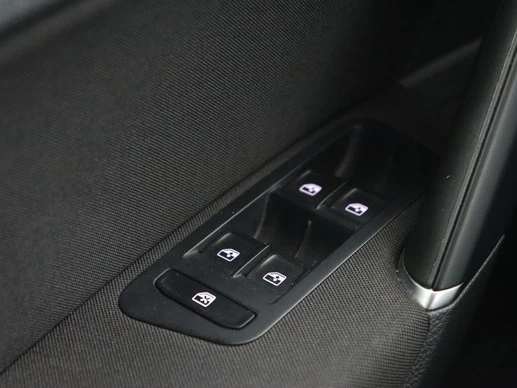 Volkswagen Golf - Afbeelding 15 van 30