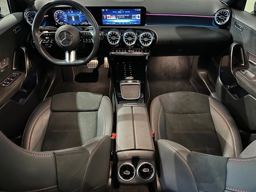 Mercedes-Benz A-Klasse - Afbeelding 2 van 30