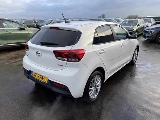 Kia Rio - Afbeelding 11 van 30