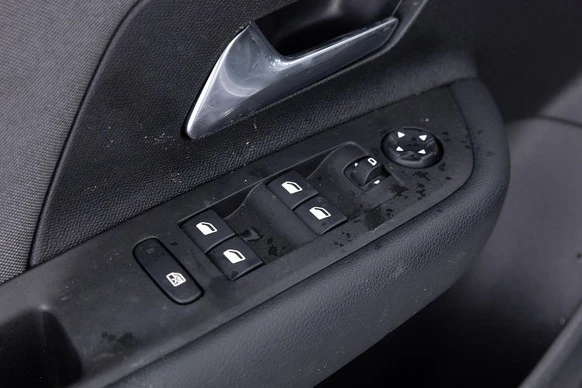 Opel Mokka-e - Afbeelding 9 van 30