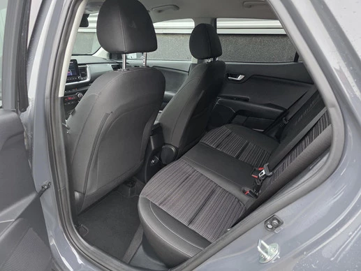 Kia Stonic - Afbeelding 13 van 30