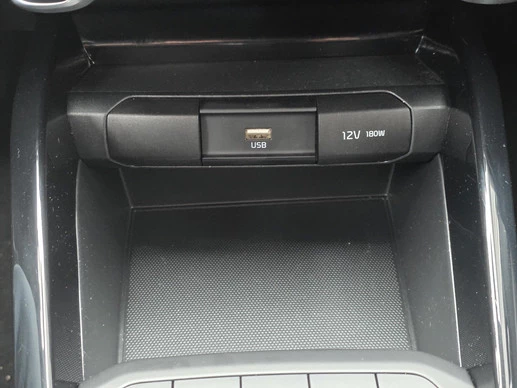 Kia Stonic - Afbeelding 28 van 30
