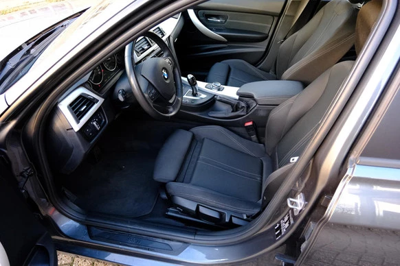 BMW 3 Serie - Afbeelding 2 van 30