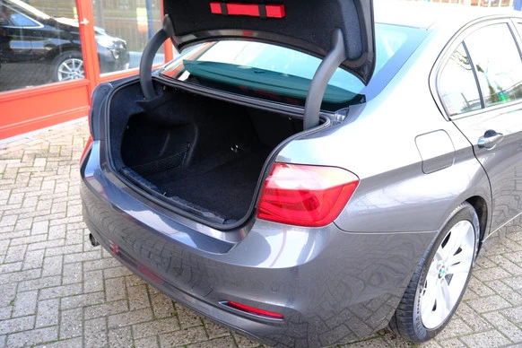 BMW 3 Serie - Afbeelding 9 van 30