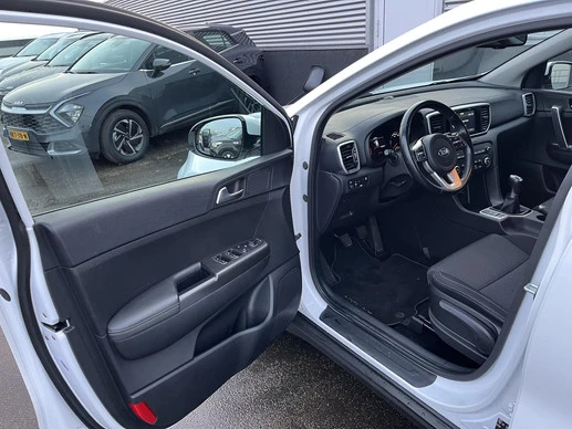 Kia Sportage - Afbeelding 16 van 30