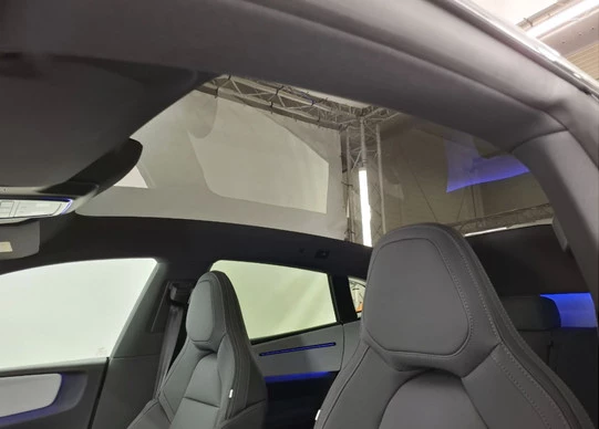 Polestar 4 - Afbeelding 28 van 30