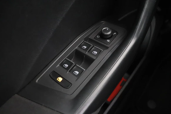 Volkswagen T-Roc - Afbeelding 18 van 25