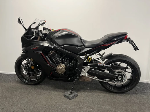 Honda CBR 650 - Afbeelding 14 van 21