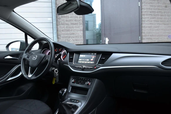 Opel Astra - Afbeelding 10 van 18