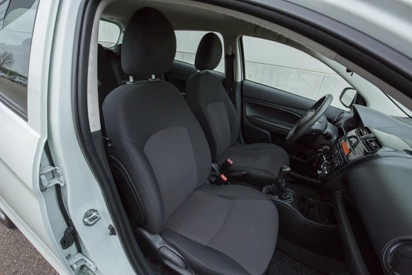 Mitsubishi Space Star - Afbeelding 13 van 13