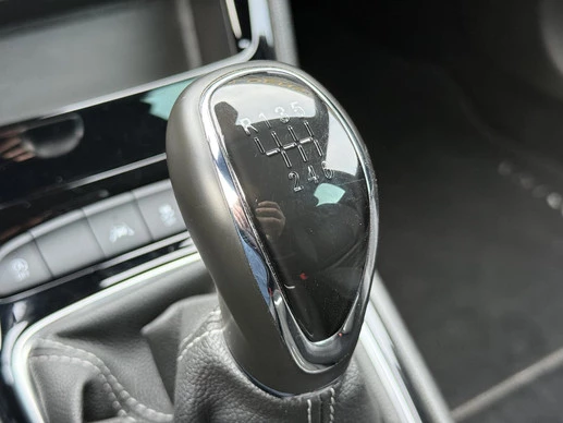 Opel Astra - Afbeelding 28 van 30