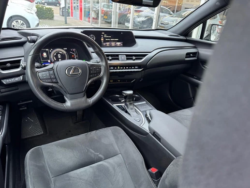 Lexus UX - Afbeelding 12 van 30