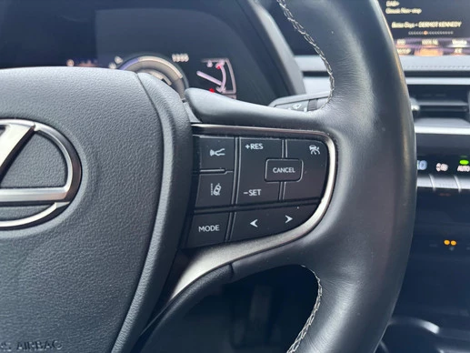 Lexus UX - Afbeelding 15 van 30