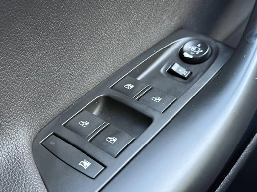 Opel Astra - Afbeelding 26 van 30