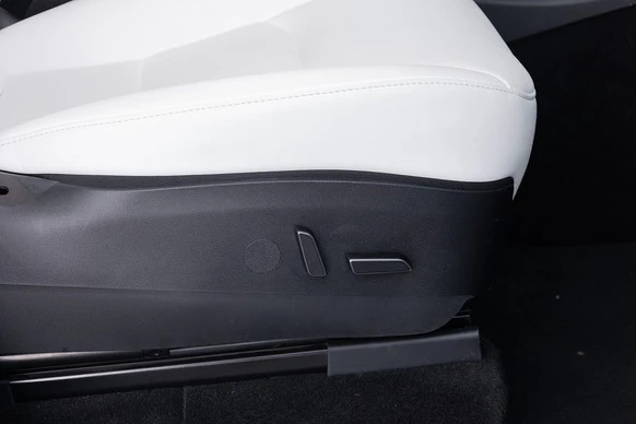 Tesla Model Y - Afbeelding 8 van 27