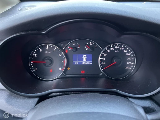 Kia Carens - Afbeelding 13 van 27