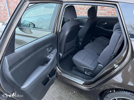 Kia Carens - Afbeelding 18 van 27
