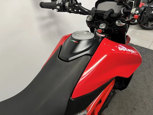 Ducati Hypermotard - Afbeelding 9 van 22