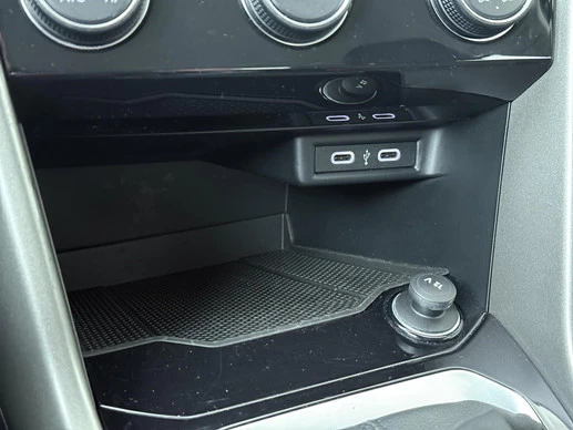 Volkswagen T-Roc - Afbeelding 20 van 30