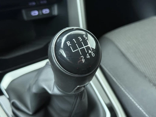 Volkswagen T-Roc - Afbeelding 21 van 30