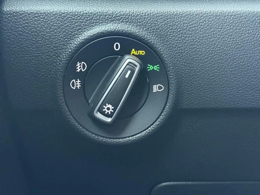 Volkswagen T-Roc - Afbeelding 25 van 30