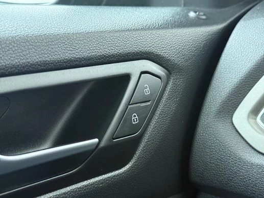 Volkswagen T-Roc - Afbeelding 27 van 30