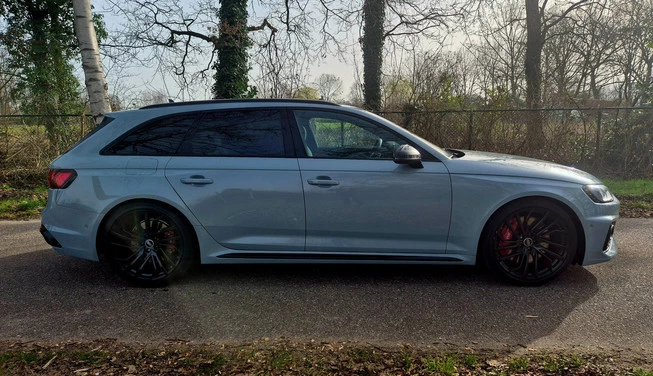 Audi RS4 - Afbeelding 2 van 30