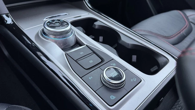 Ford Explorer - Afbeelding 23 van 26