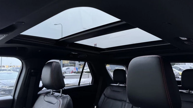 Ford Explorer - Afbeelding 25 van 26