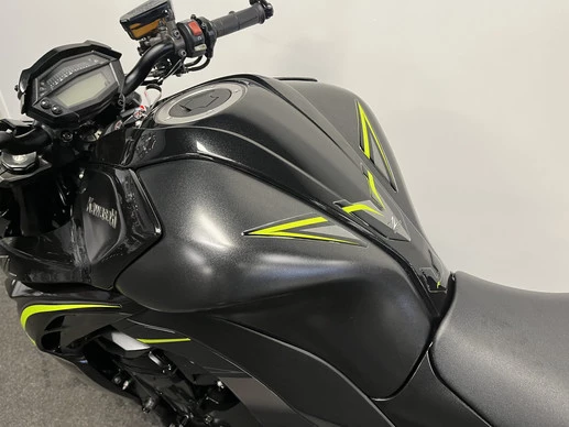 Kawasaki Z1000 - Afbeelding 18 van 21