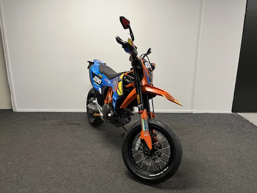 KTM 690 - Afbeelding 11 van 21