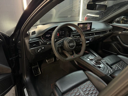 Audi RS4 - Afbeelding 6 van 30